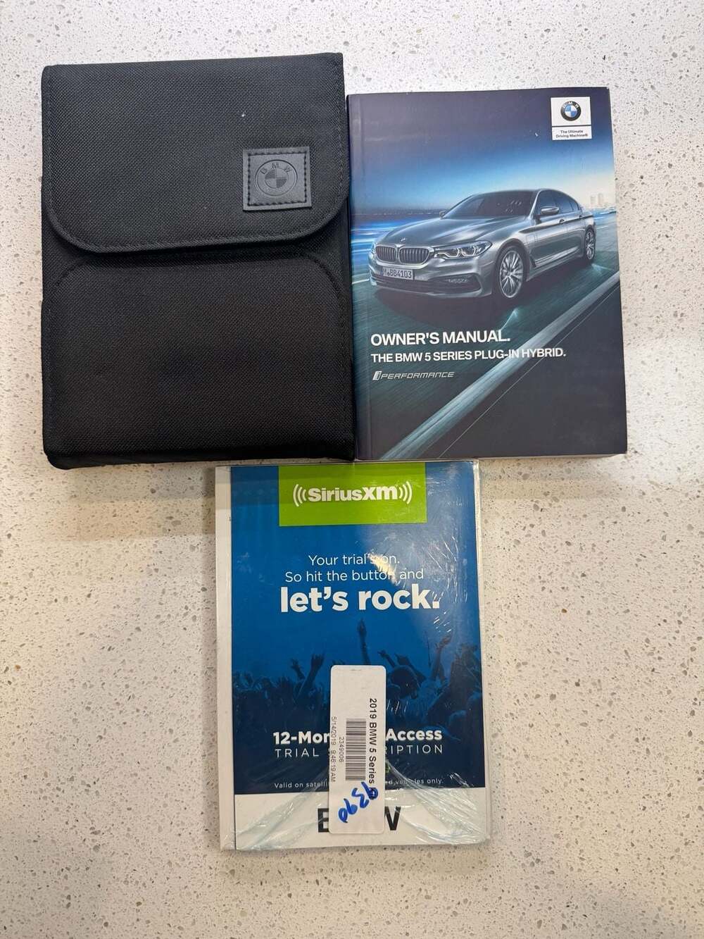 2019 BMW 5 Series Plug-In Hybrid iPerformance Owner's Manual with Case